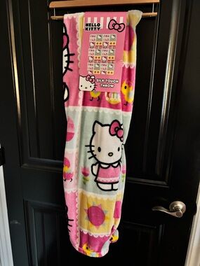 Hello Kitty Pink and White Easter Throw